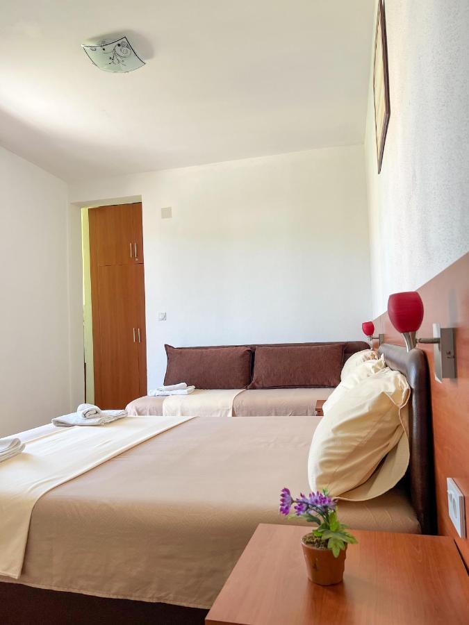 Apartments Fat E Jet - Pool & Breakfast Ulcinj Eksteriør billede
