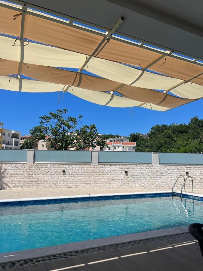 Apartments Fat E Jet - Pool & Breakfast Ulcinj Eksteriør billede