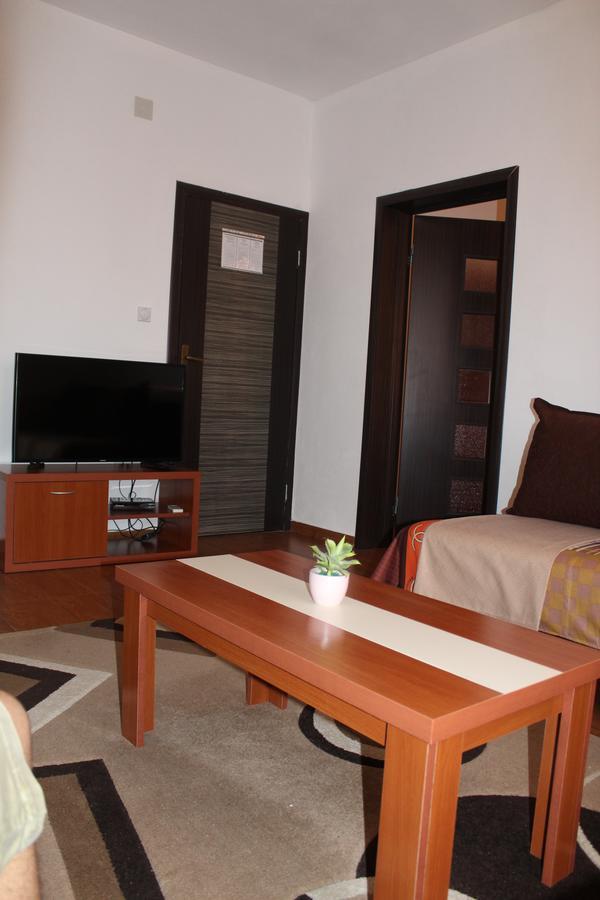 Apartments Fat E Jet - Pool & Breakfast Ulcinj Eksteriør billede