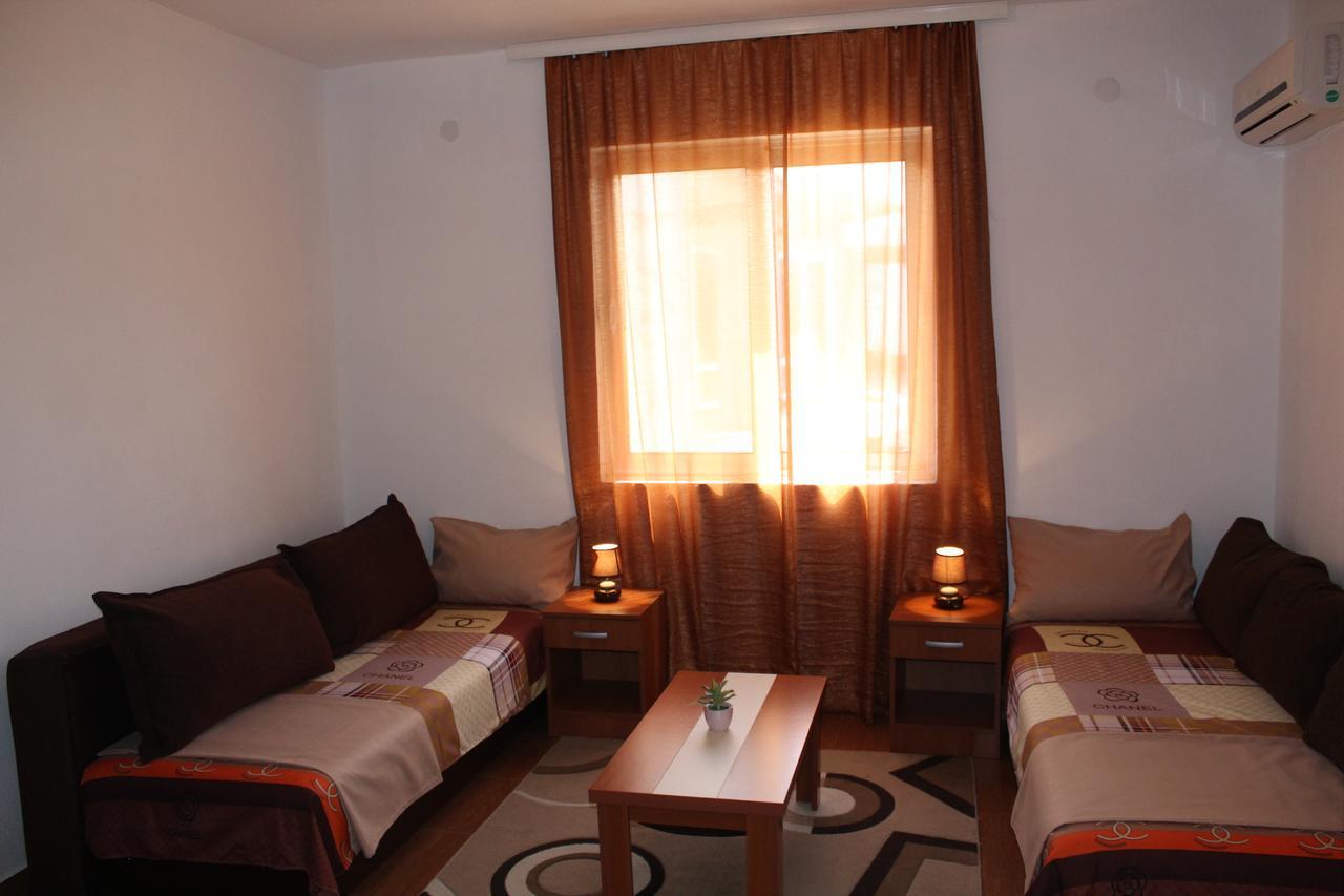 Apartments Fat E Jet - Pool & Breakfast Ulcinj Eksteriør billede