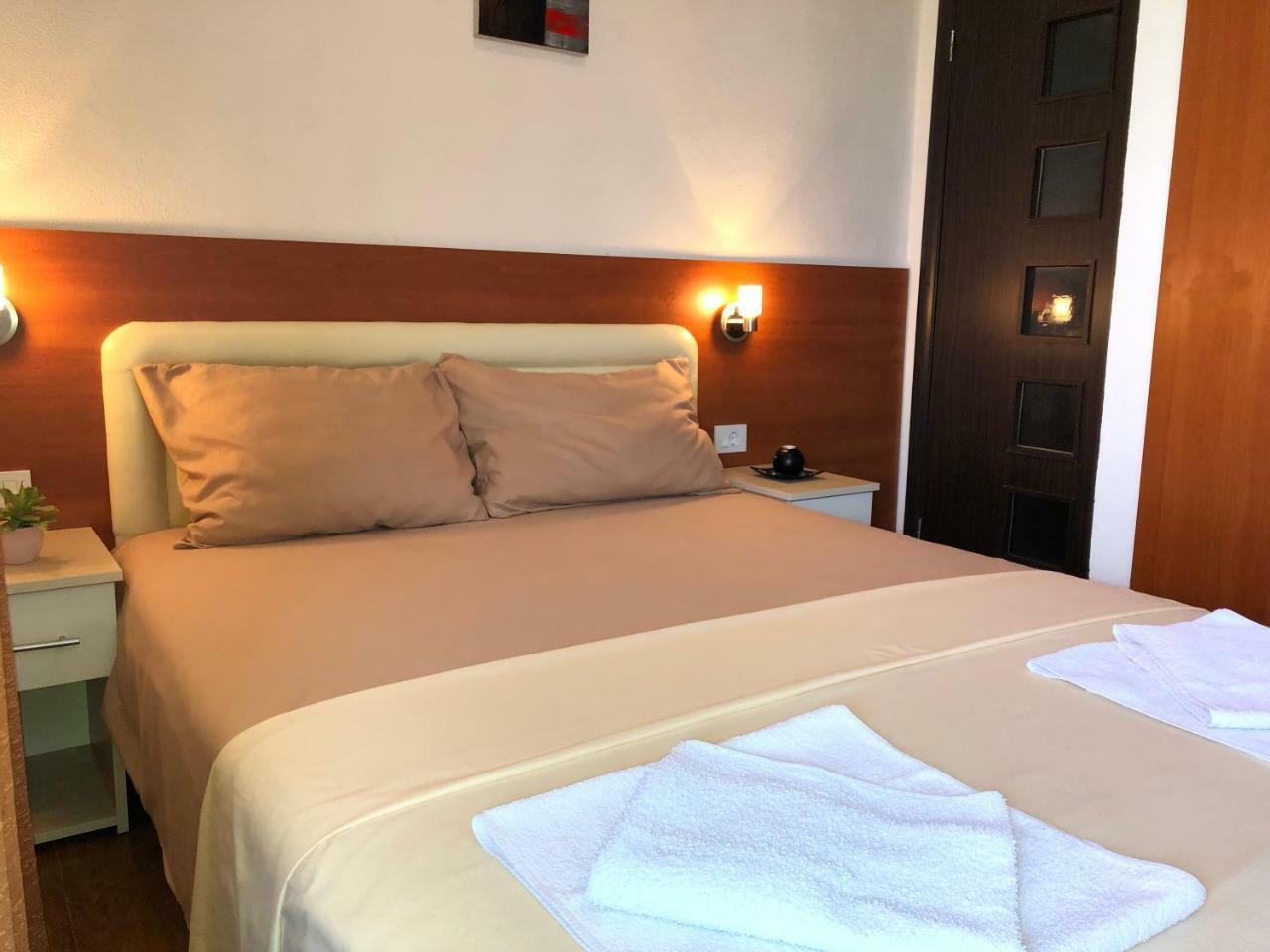 Apartments Fat E Jet - Pool & Breakfast Ulcinj Eksteriør billede