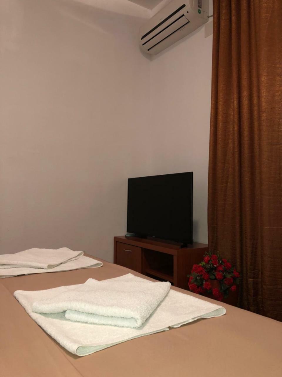 Apartments Fat E Jet - Pool & Breakfast Ulcinj Eksteriør billede